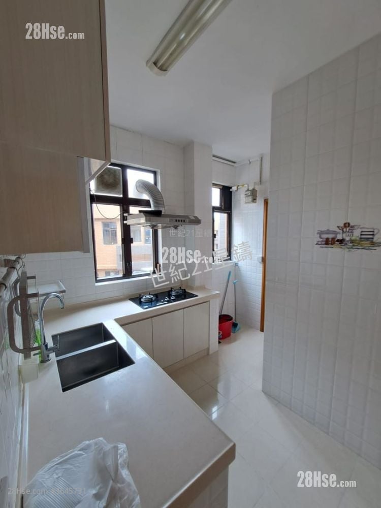 Chi Fu Fa Yuen Sell 4 Bedrooms 957 ft²