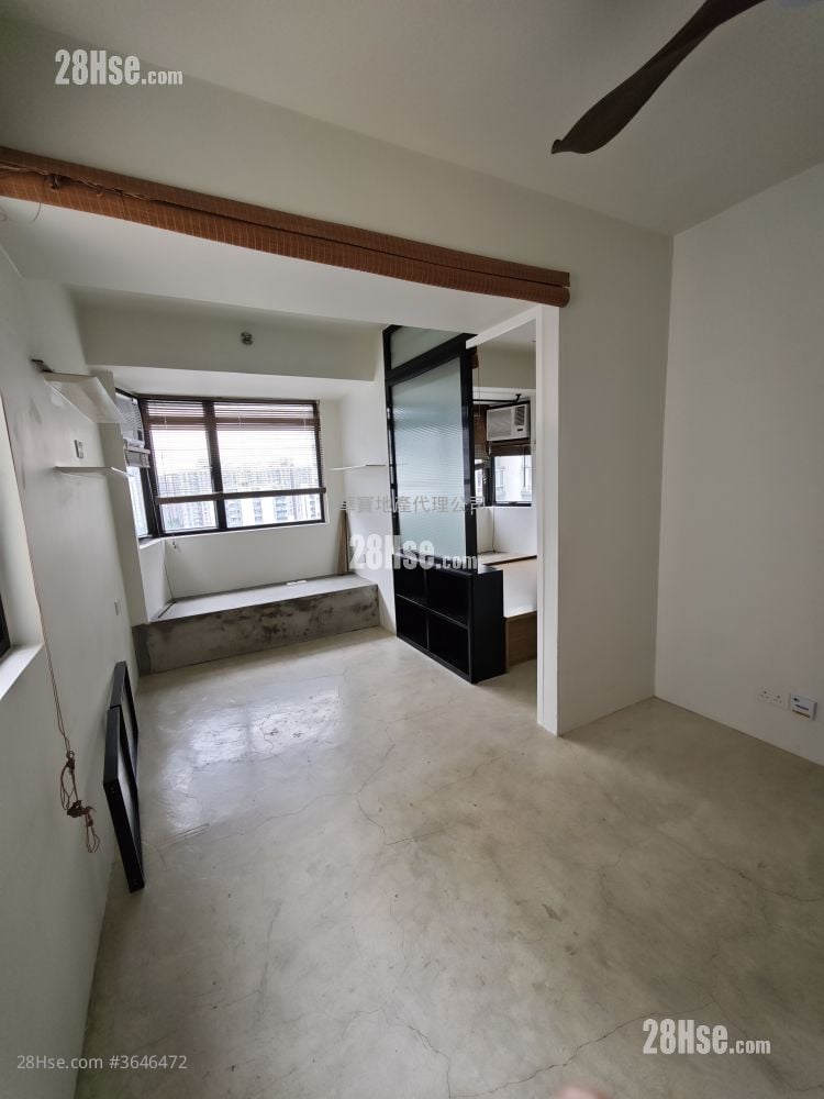 Come On Building Sell 1 Bedroom , 1 Bathroom 326 ft²