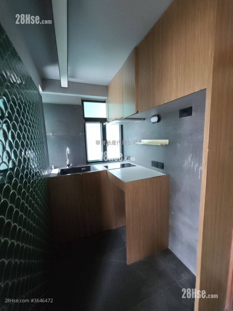 Come On Building Sell 1 Bedroom , 1 Bathroom 326 ft²