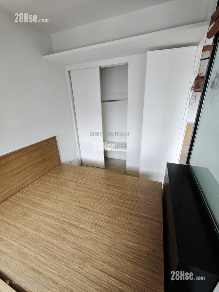 Come On Building Sell 1 Bedroom , 1 Bathroom 326 ft²