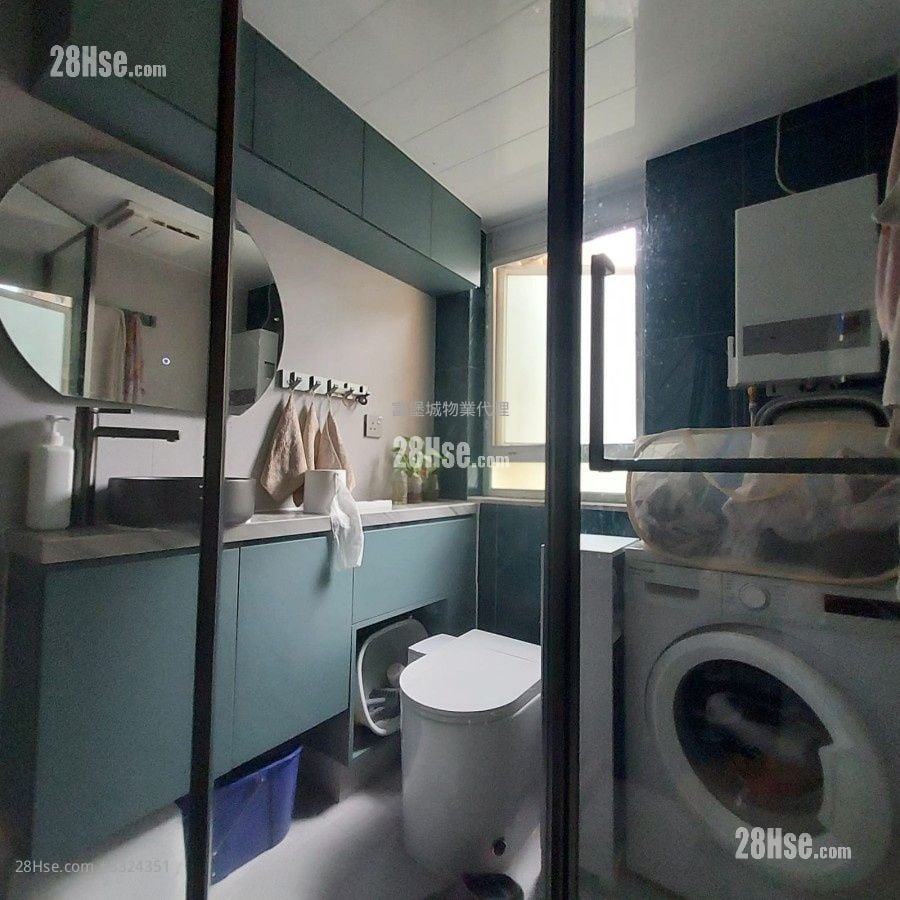 Hong Lam Court Sell 2 Bedrooms , 1 Bathroom 401 ft²