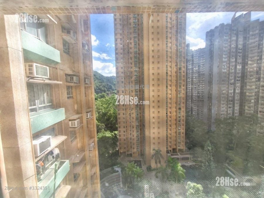 Hong Lam Court Sell 2 Bedrooms , 1 Bathroom 401 ft²