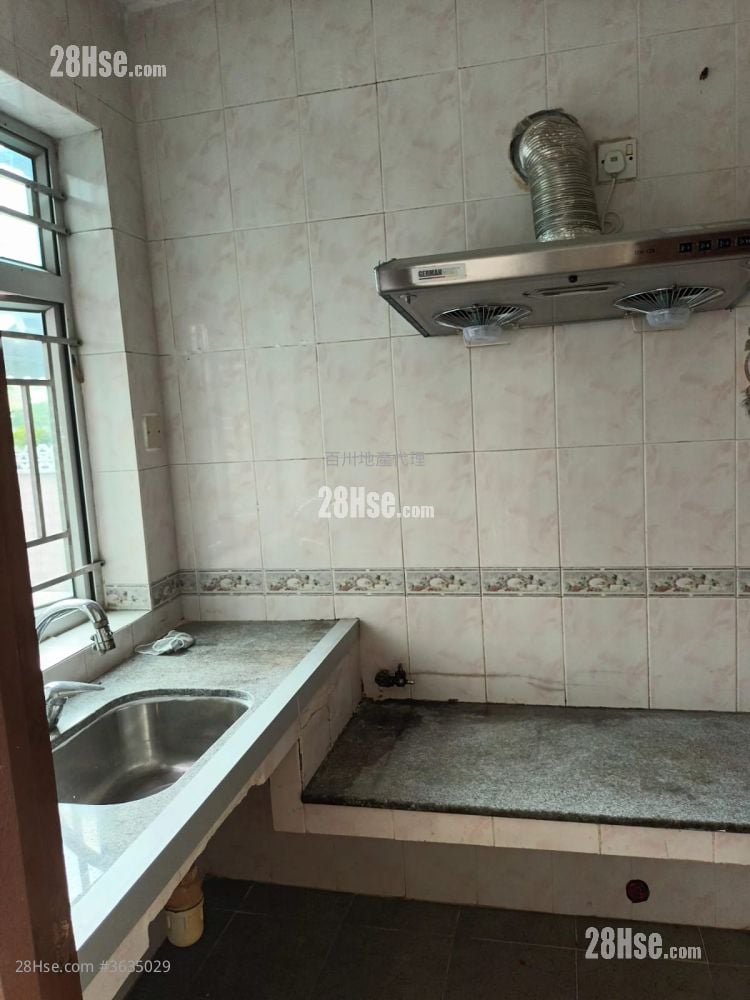 村屋 租盘 3 房 , 1 浴室 680 平方尺