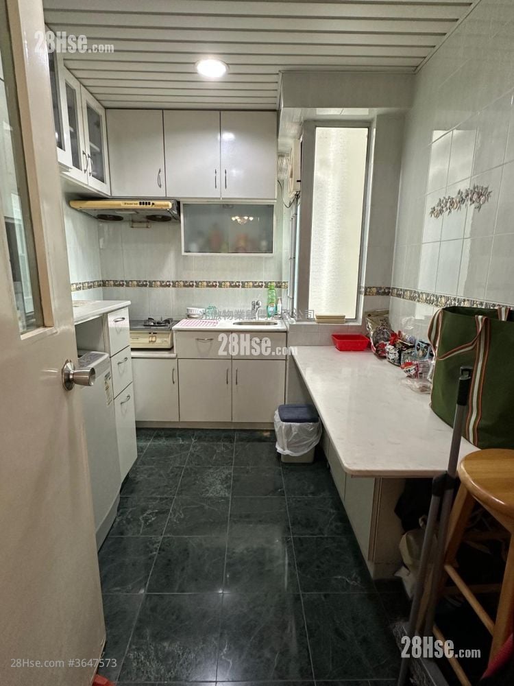 鯉景灣 售盤 2 浴室 565 平方呎