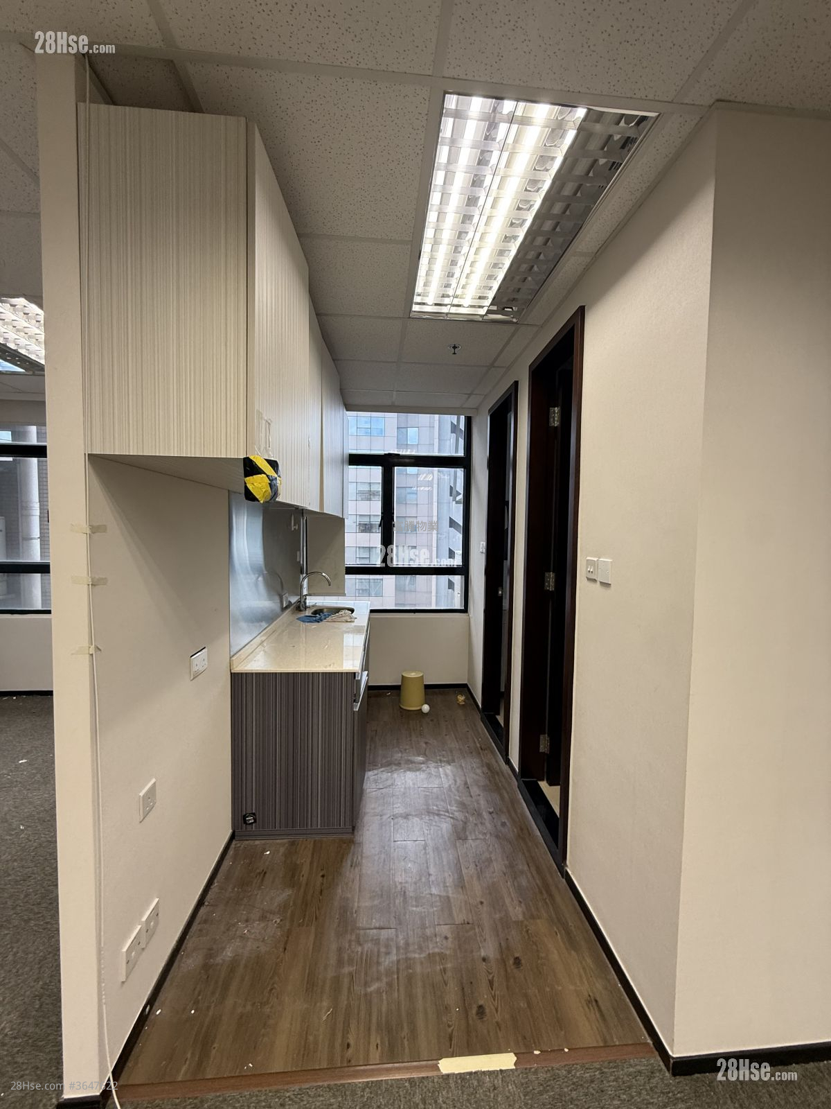 新贸中心 租盘 开放式间隔 , 3 厕所 900 平方尺