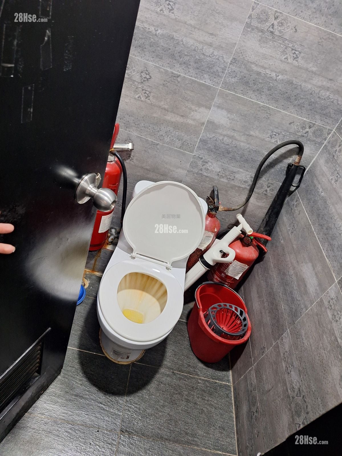 Tung Po Mansion Sell Studio , 2 Toilets