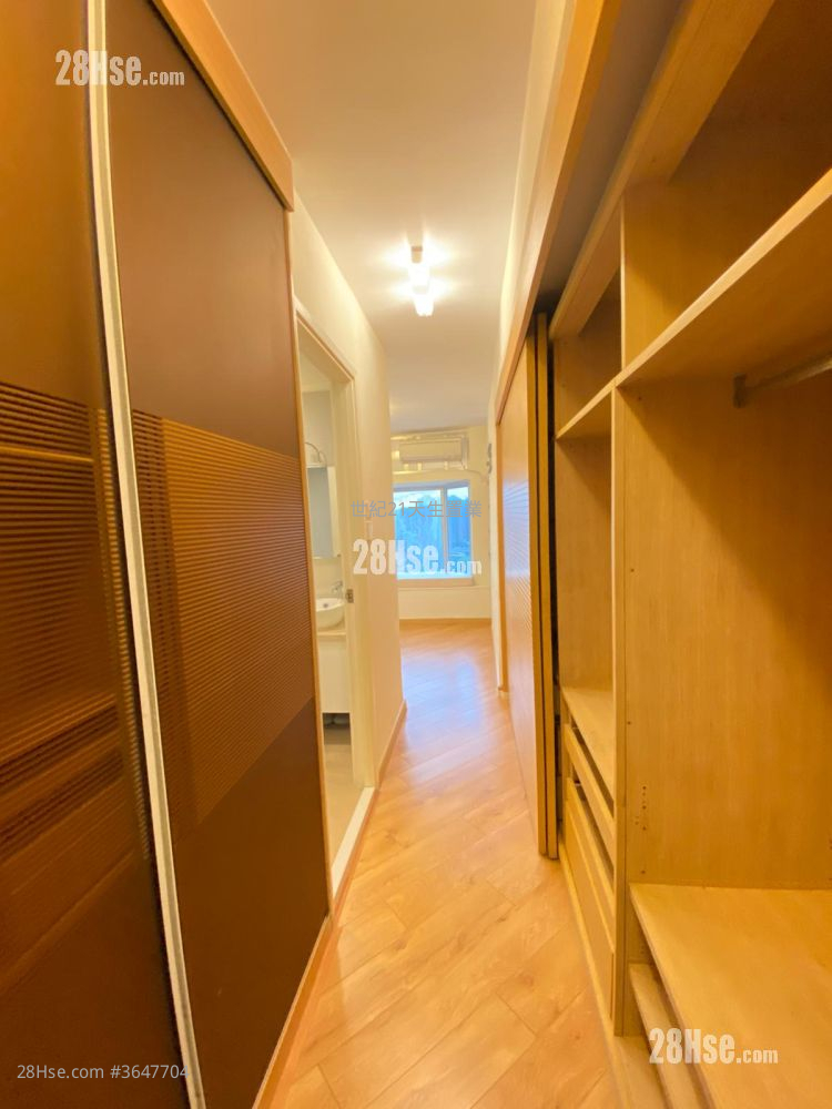 香港黄金海岸 租盘 4 房 , 2 浴室 1,052 平方尺