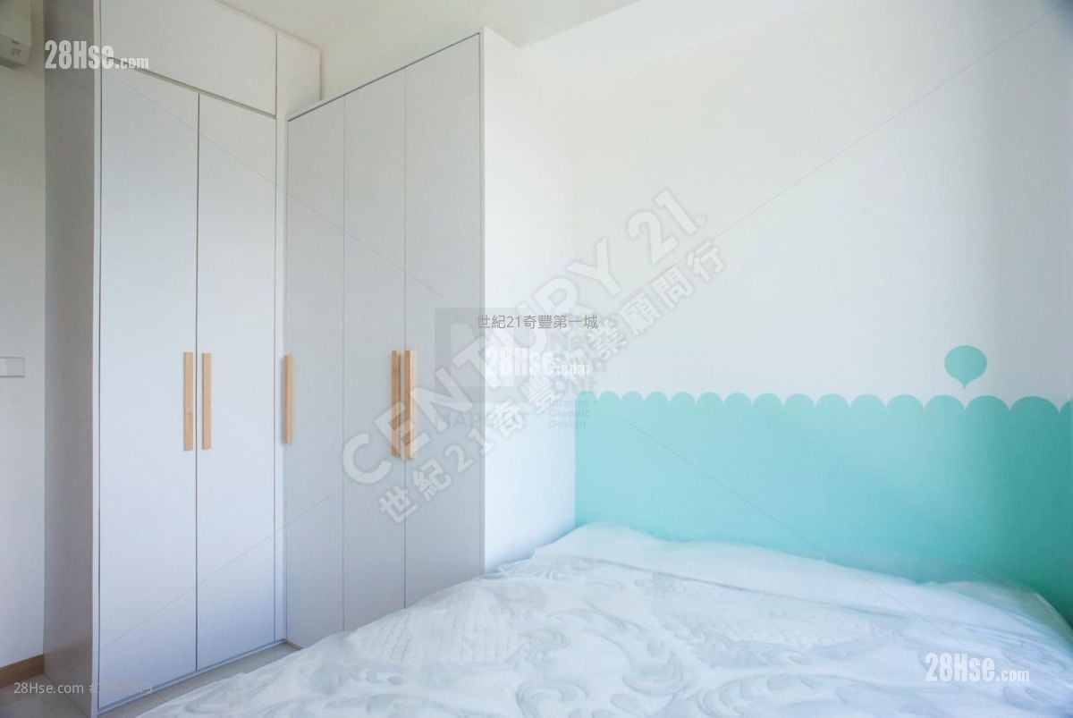 Dragons Range Sell 1 Bedroom , 1 Bathroom 467 ft²