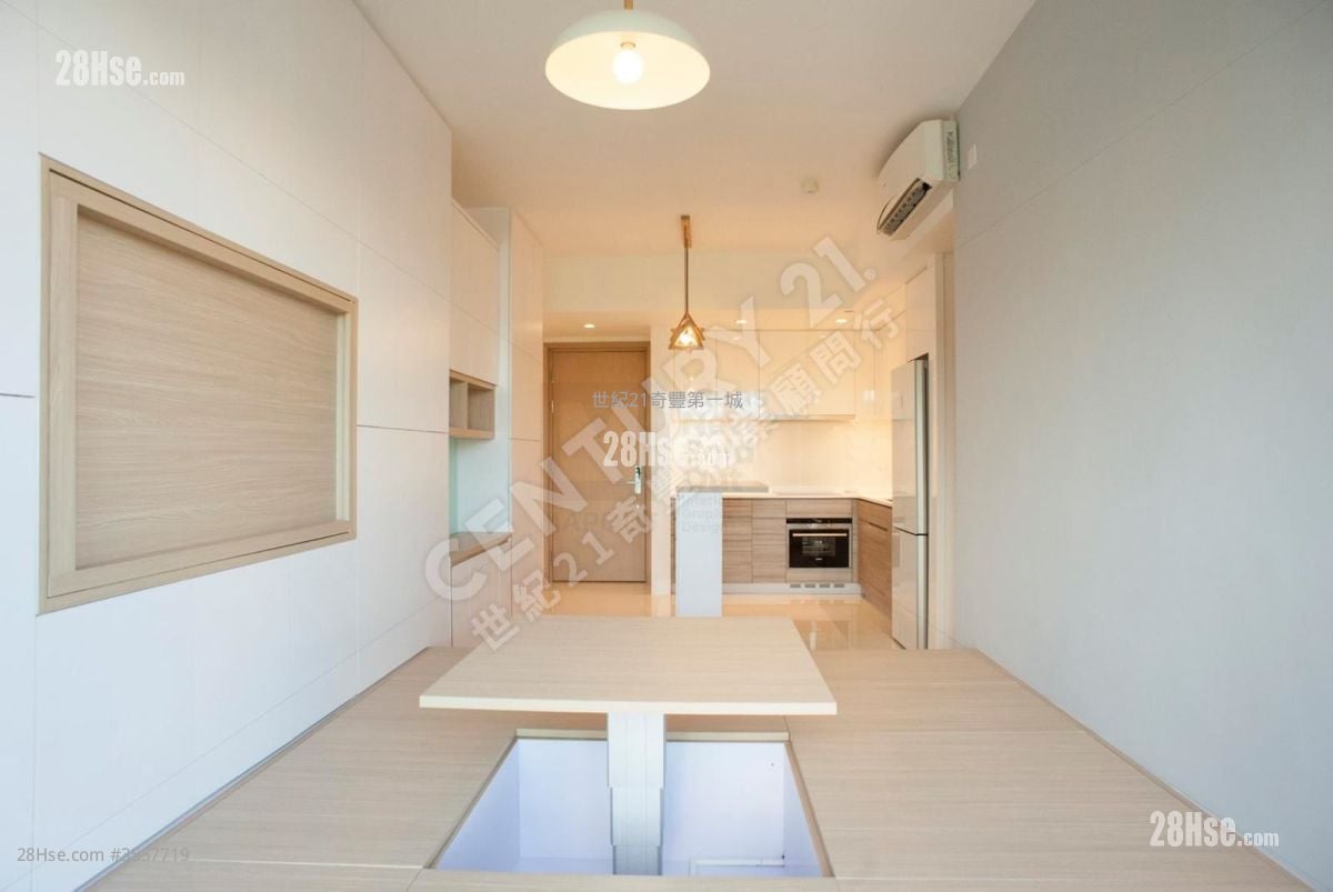 Dragons Range Sell 1 Bedroom , 1 Bathroom 467 ft²