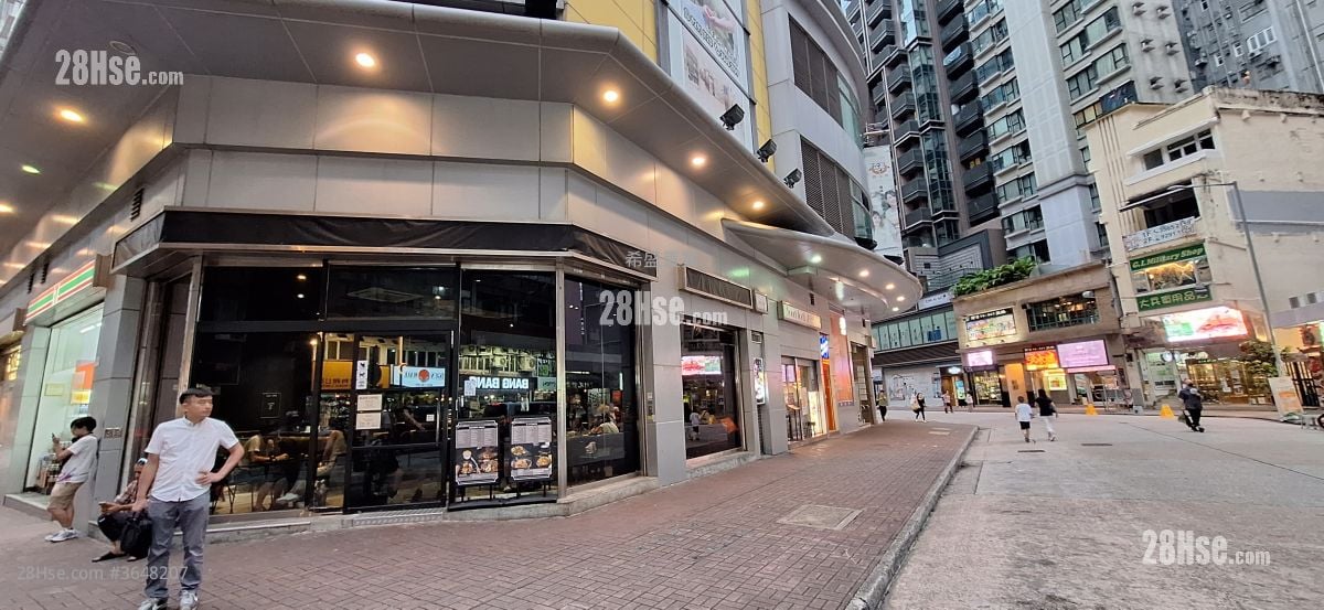 Paradise Square Sell 3 Bedrooms , 1 Bathroom