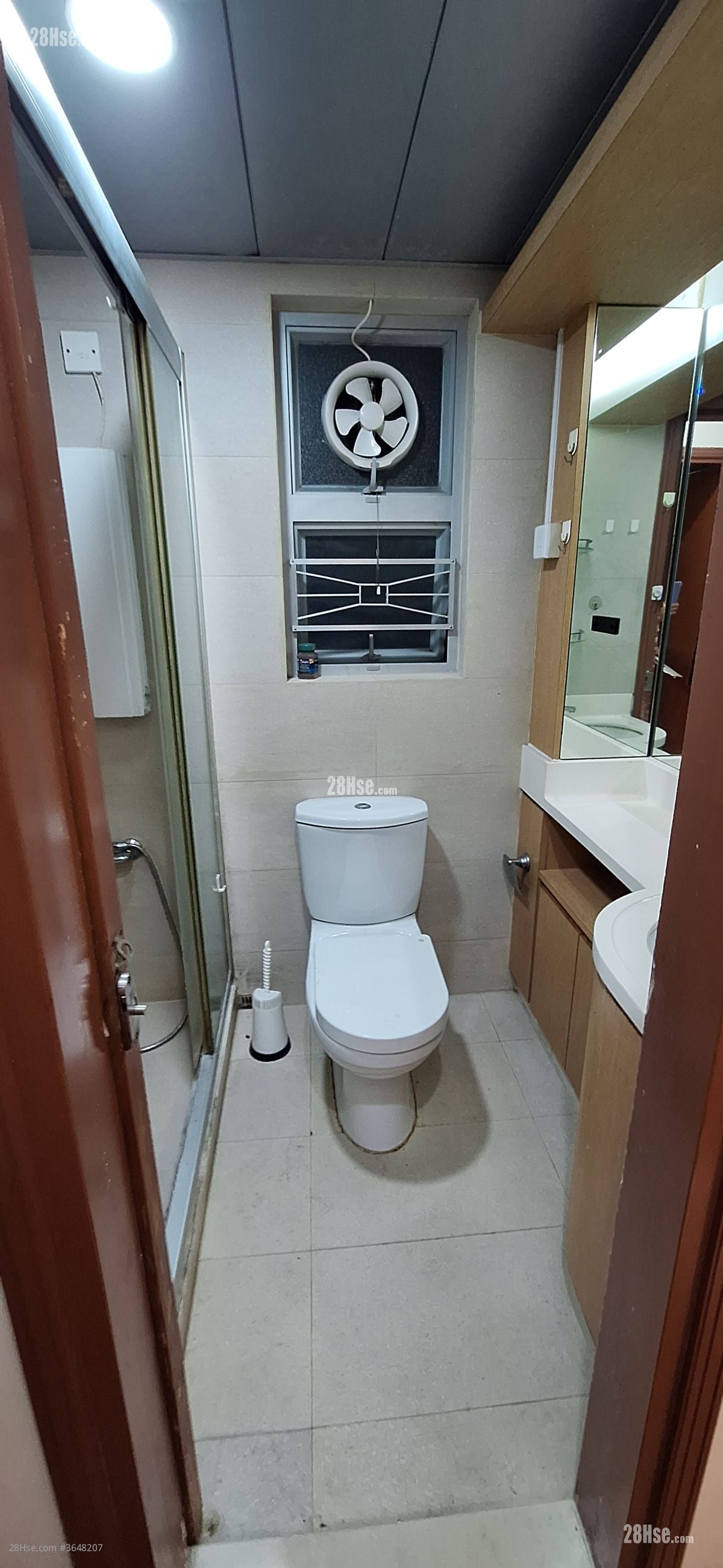 Paradise Square Sell 3 Bedrooms , 1 Bathroom