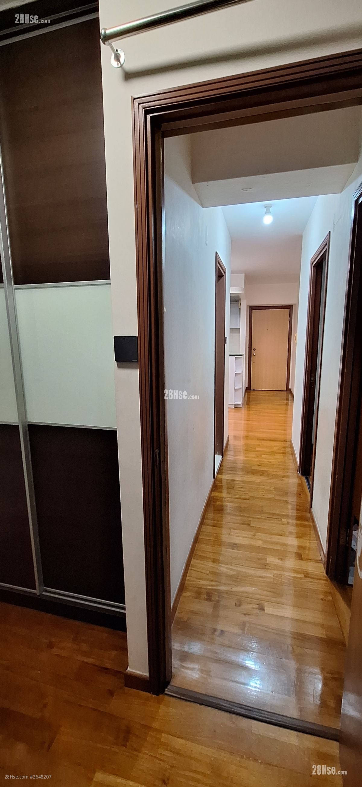 Paradise Square Sell 3 Bedrooms , 1 Bathroom