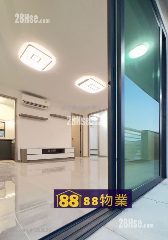 村屋 售盘 3 房 , 2 浴室 700 平方尺