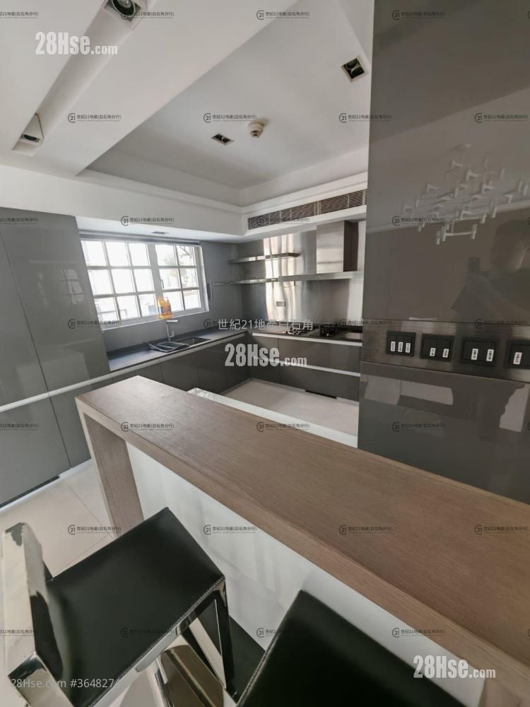 比华利山别墅 售盘 5+ 房 , 3 浴室 3,130 平方尺