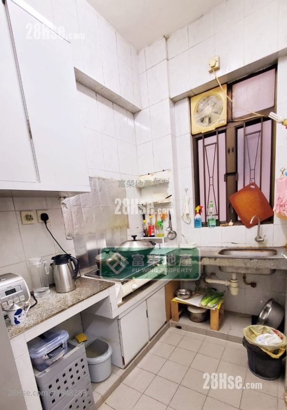 68-70 Bute Street Sell 3 Bedrooms , 1 Bathroom 719 ft²