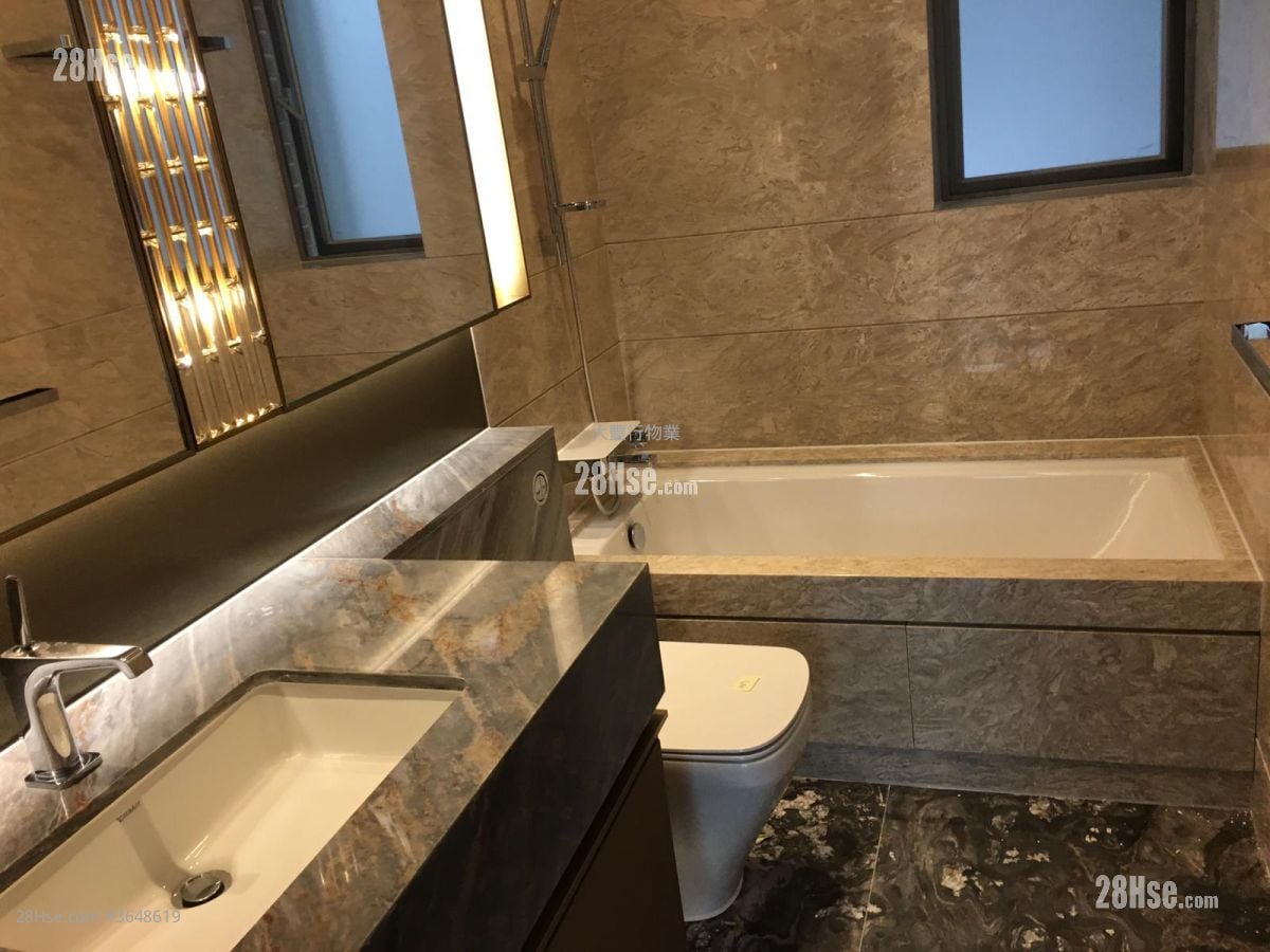 Cristallo Sell 3 Bedrooms , 2 Bathrooms 1,310 ft²