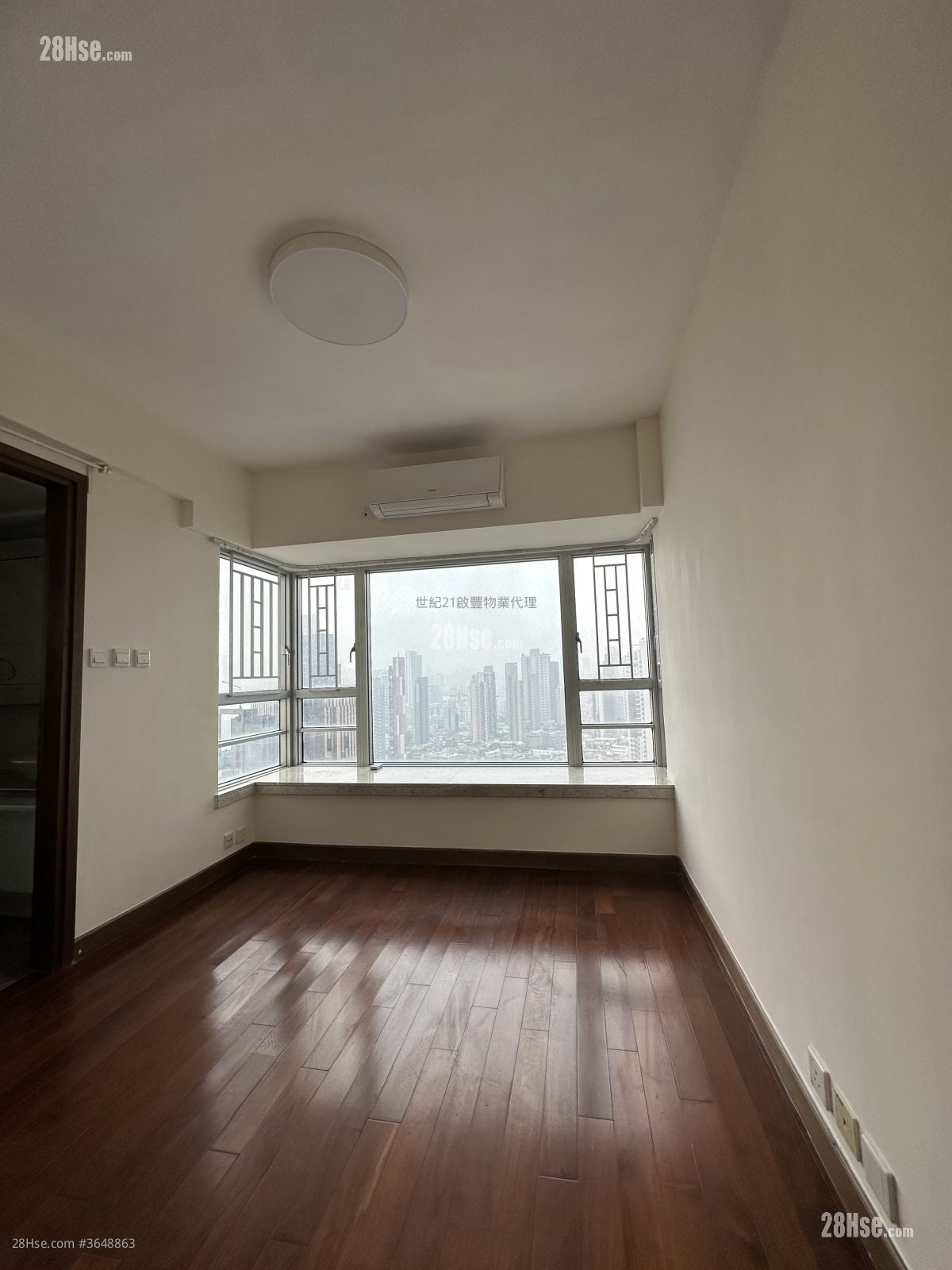 豪门 售盘 3 房 , 2 浴室 870 平方尺