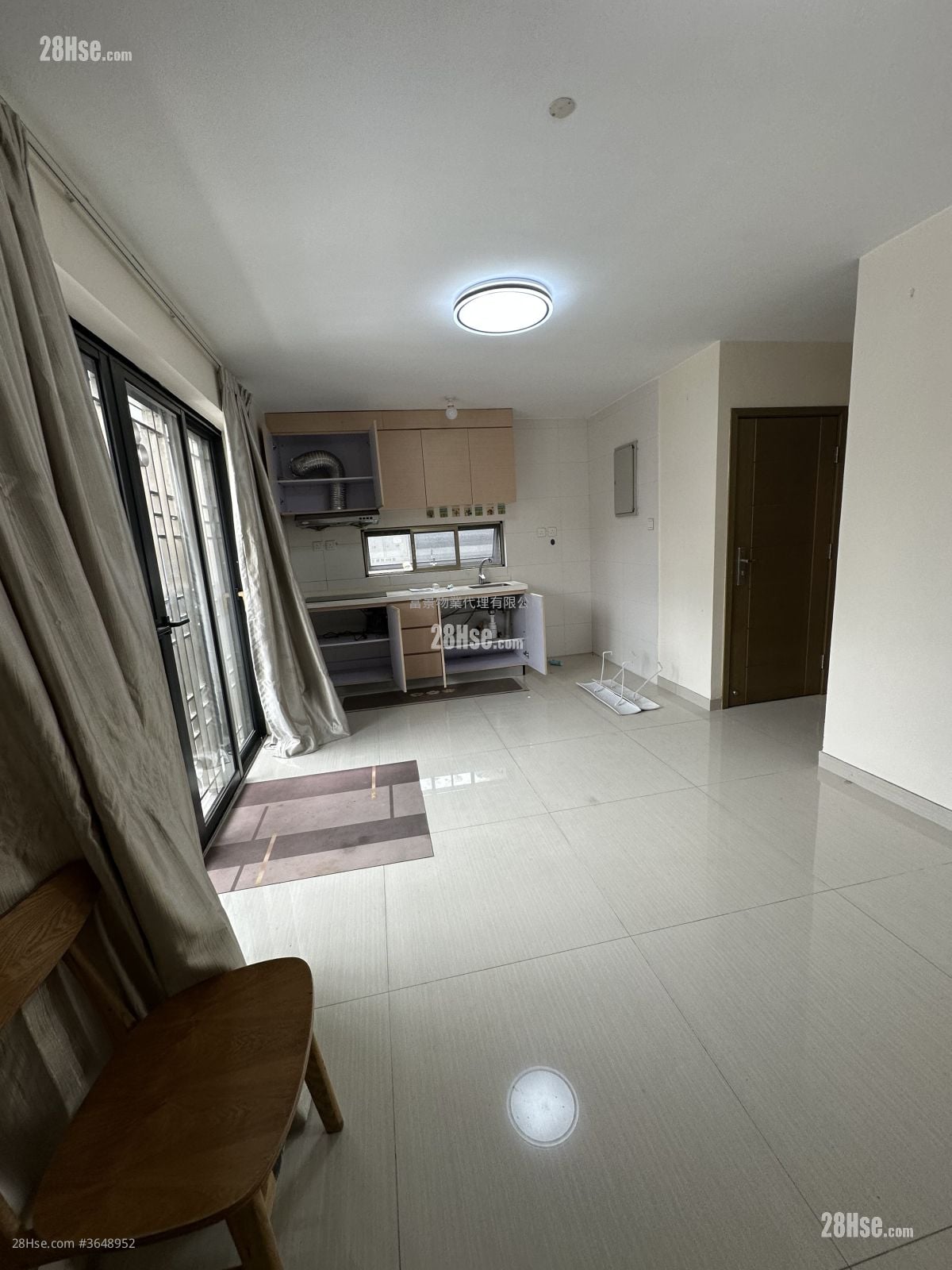 Tsing Chuen Wai Rental 3 Bedrooms , 2 Bathrooms 653 ft²