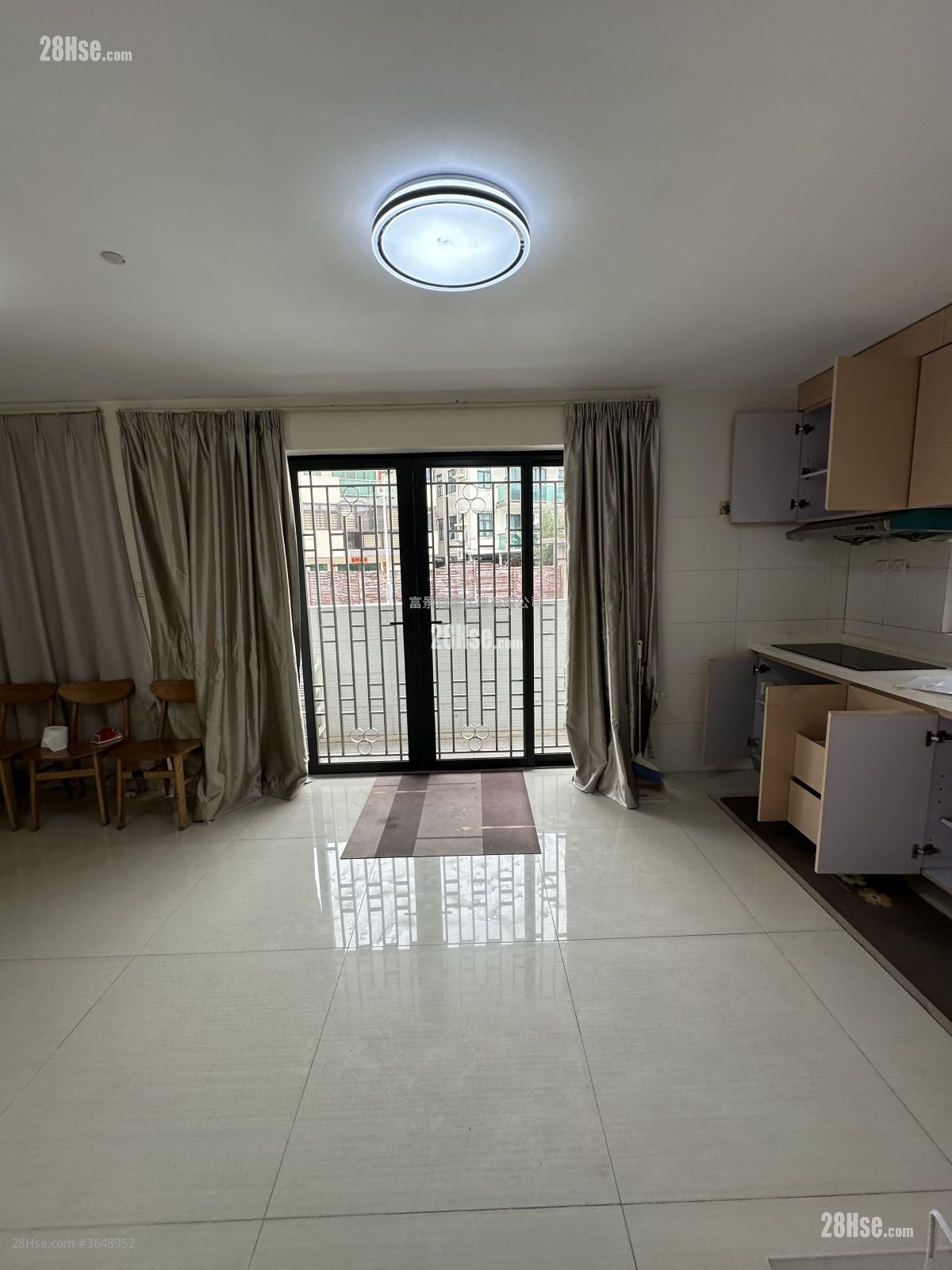 Tsing Chuen Wai Rental 3 Bedrooms , 2 Bathrooms 653 ft²