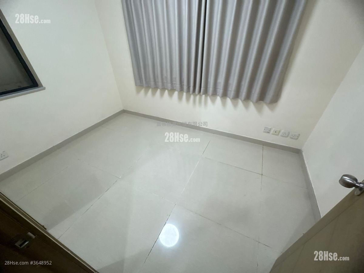 Tsing Chuen Wai Rental 3 Bedrooms , 2 Bathrooms 653 ft²