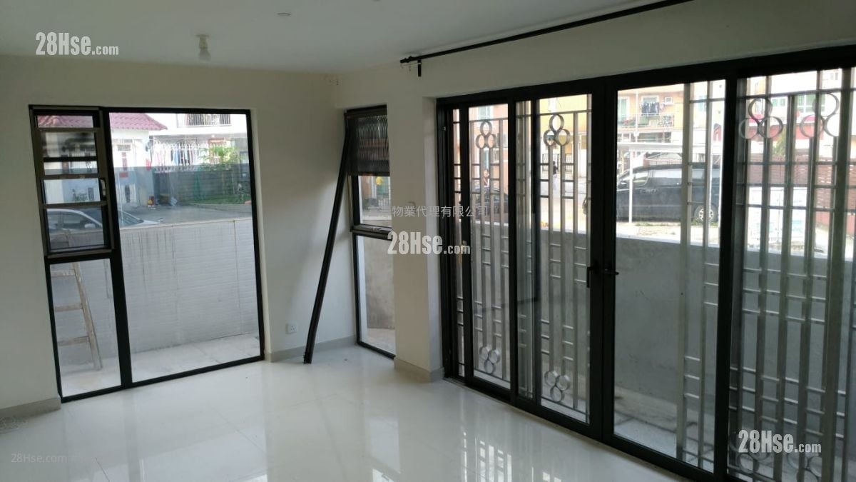 Tsing Chuen Wai Rental 3 Bedrooms , 2 Bathrooms 653 ft²