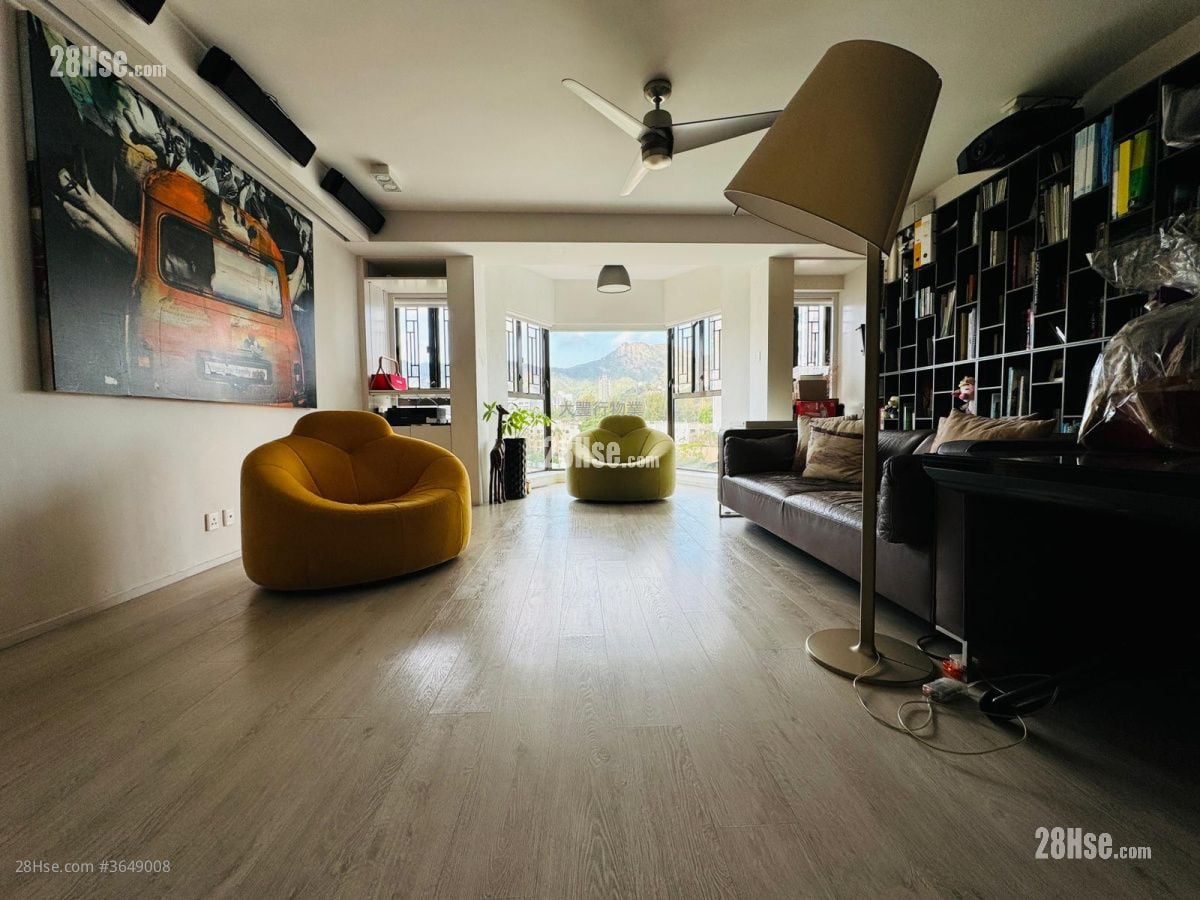 Beverly Villas Sell 4 Bedrooms , 2 Bathrooms 1,609 ft²