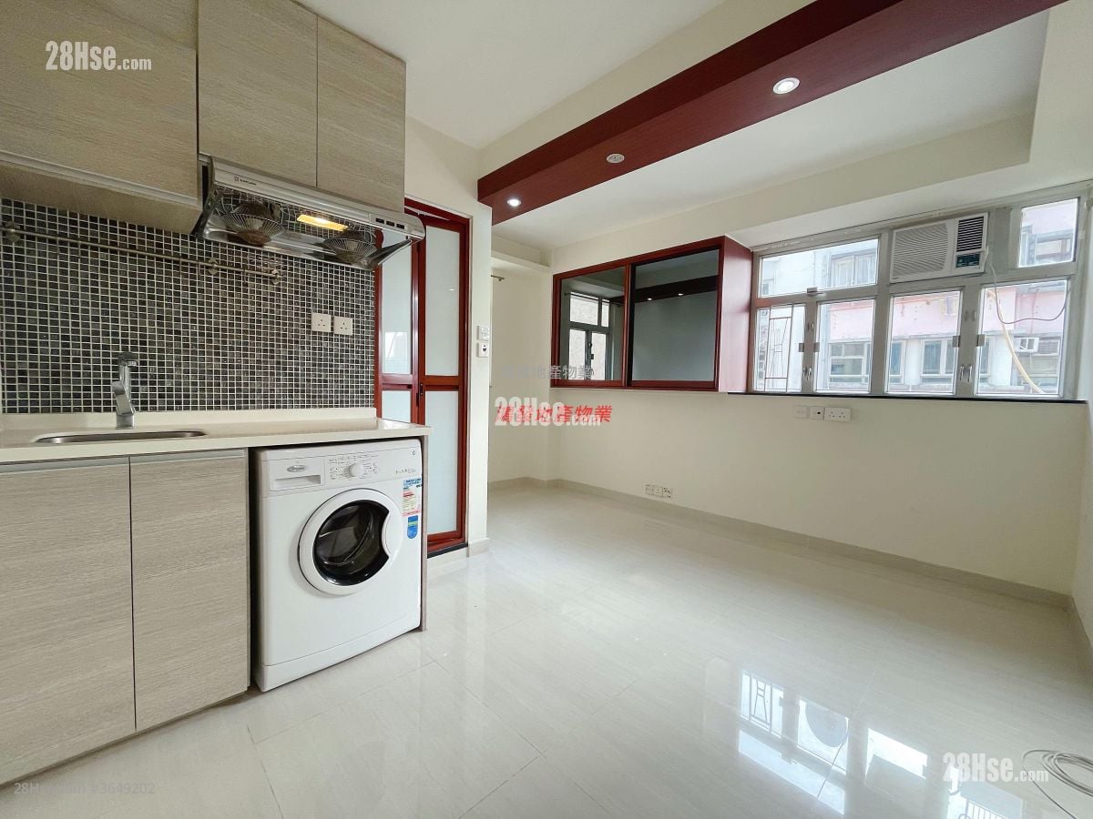 万和大厦 售盘 开放式间隔 182 平方尺