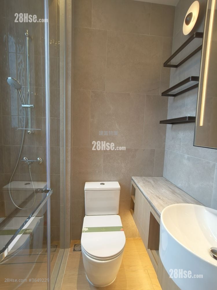 Flora Rental 2 Bedrooms , 1 Bathroom 393 ft²