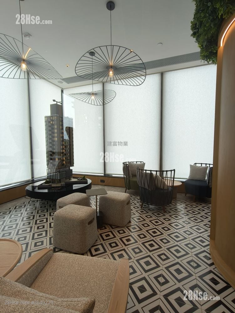 Flora Rental 2 Bedrooms , 1 Bathroom 393 ft²