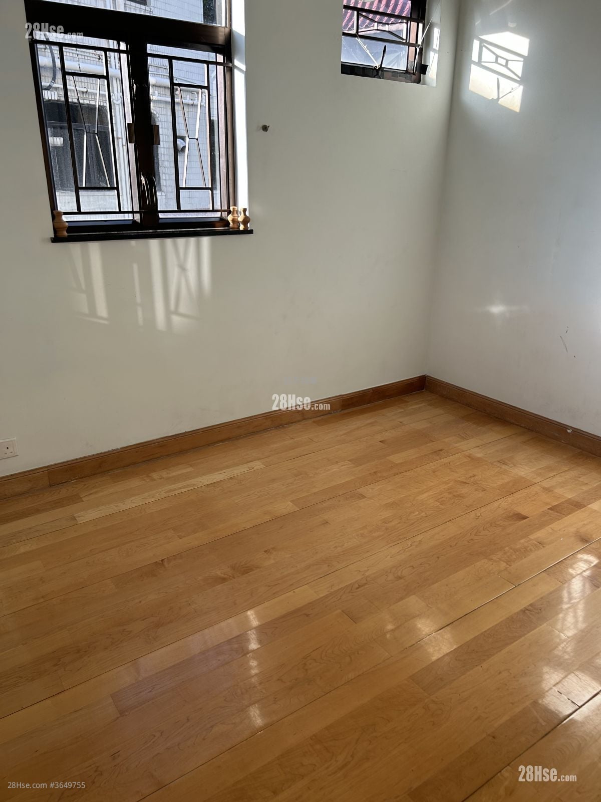 Ka Choi Lane Sell 2 Bedrooms , 1 Bathroom 600 ft²