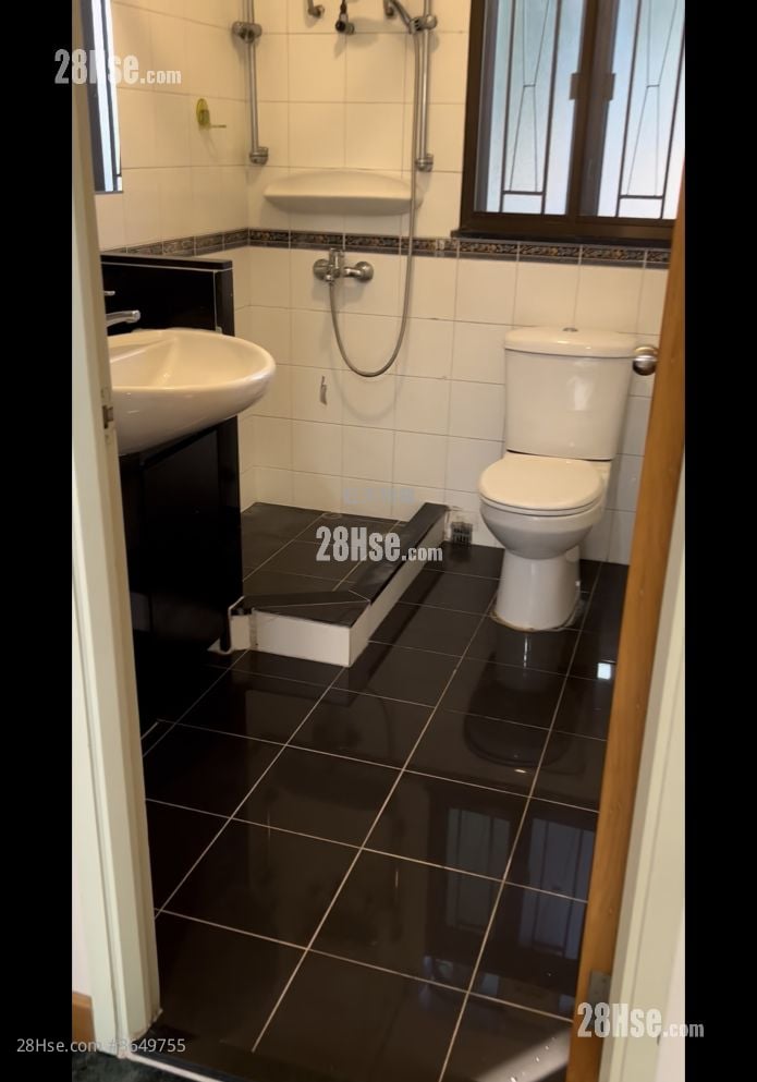 Ka Choi Lane Sell 2 Bedrooms , 1 Bathroom 600 ft²