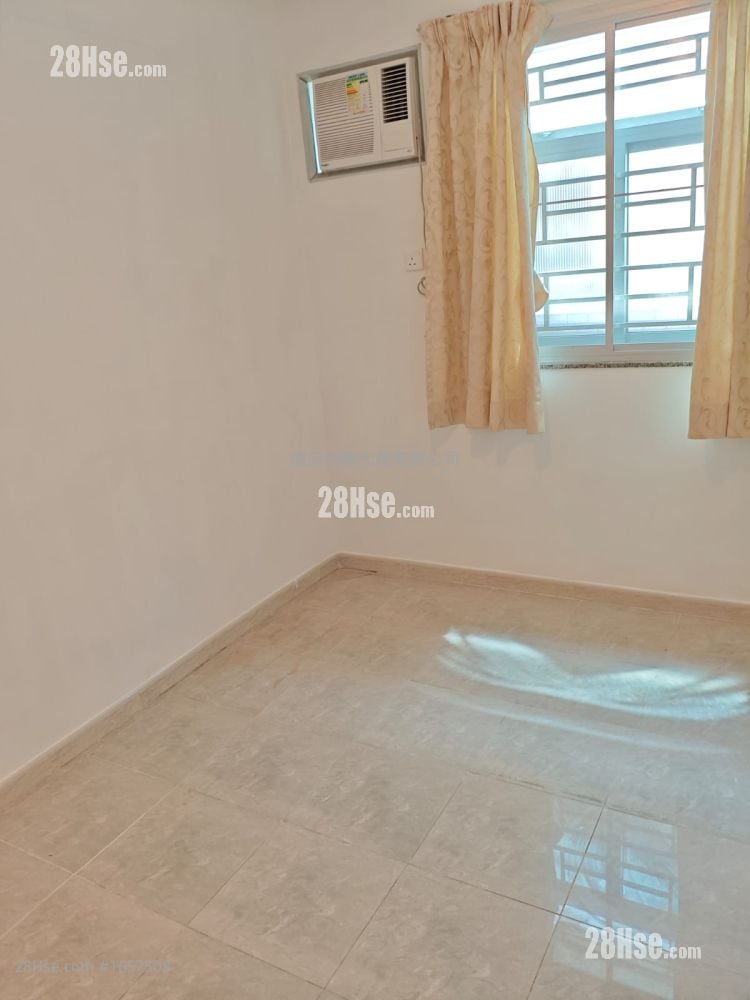Village Sell 3 Bedrooms , 1 Bathroom 630 ft²