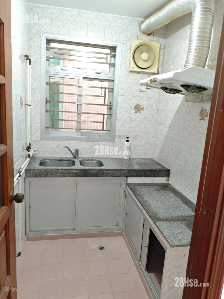 Village Sell 3 Bedrooms , 1 Bathroom 630 ft²