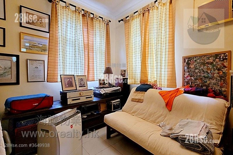 村屋 售盘 2 房 , 1 浴室 700 平方尺