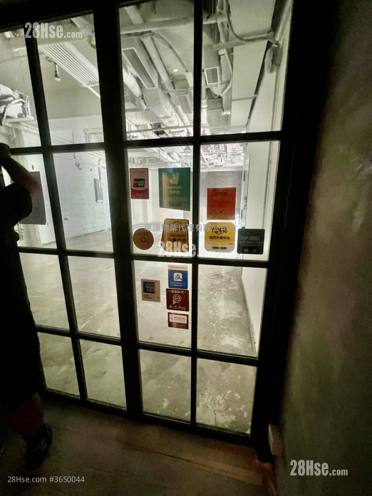 Le Diamant Rental 2 Toilets