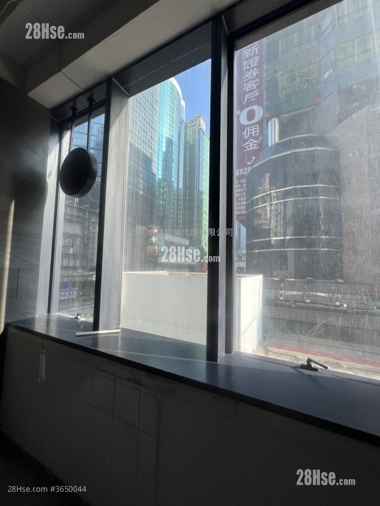 Le Diamant Rental 2 Toilets