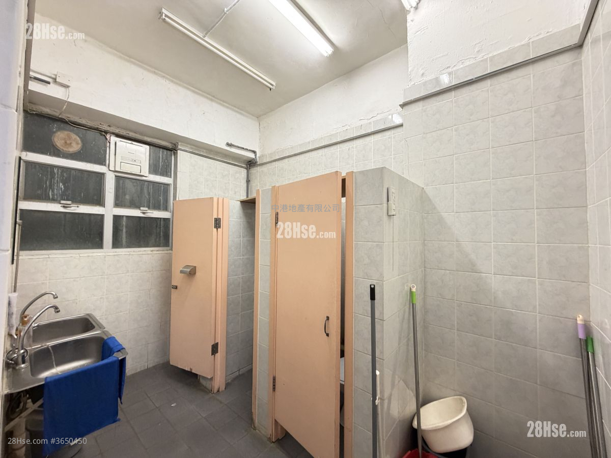 华基工业大厦 售盘 3 房 , 2 厕所