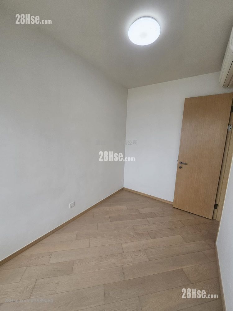 Upper East Sell 1 Bedroom , 1 Bathroom 309 ft²