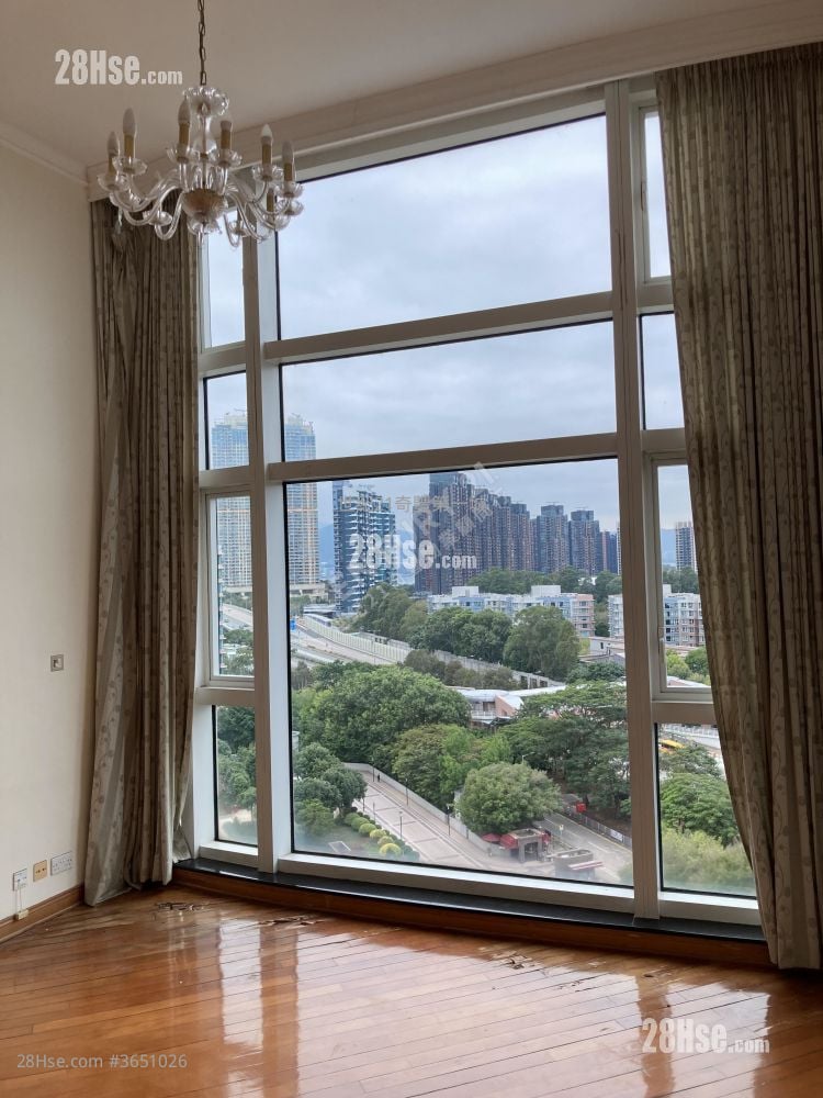 Symphony Bay Sell 4 Bedrooms , 2 Bathrooms 2,136 ft²