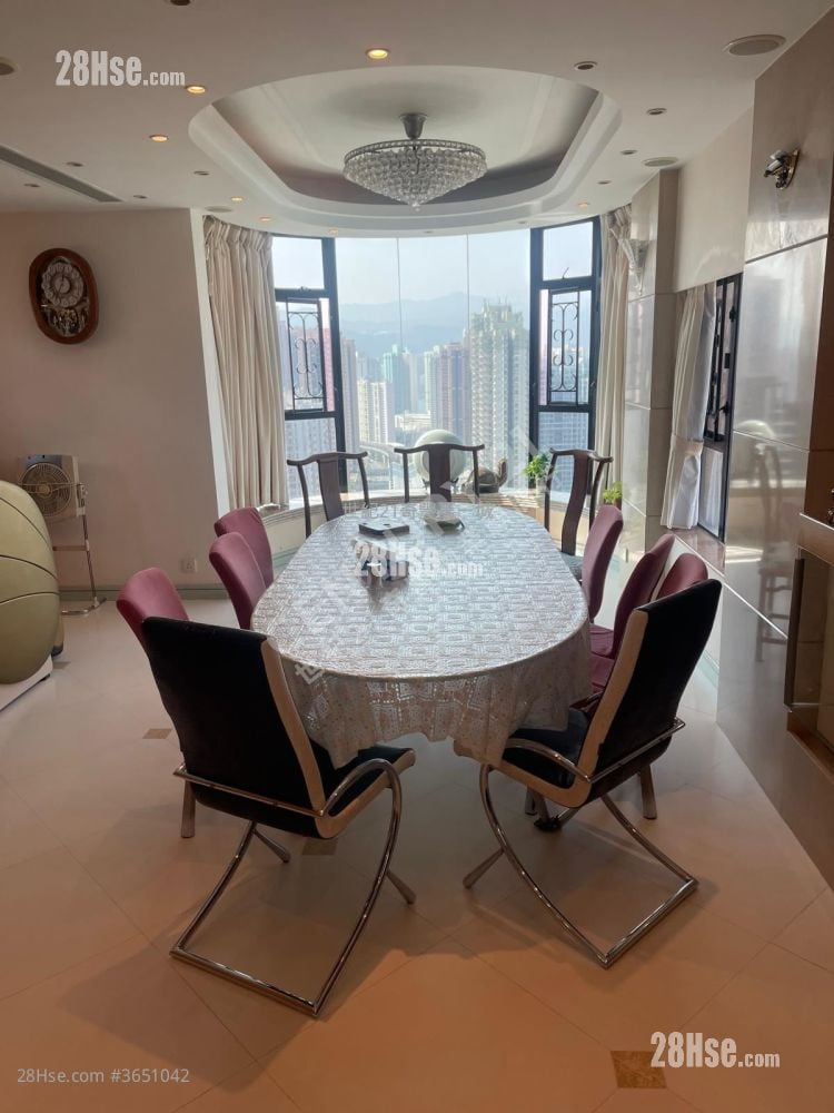 雅典居 售盘 4 房 , 2 浴室 1,435 平方尺