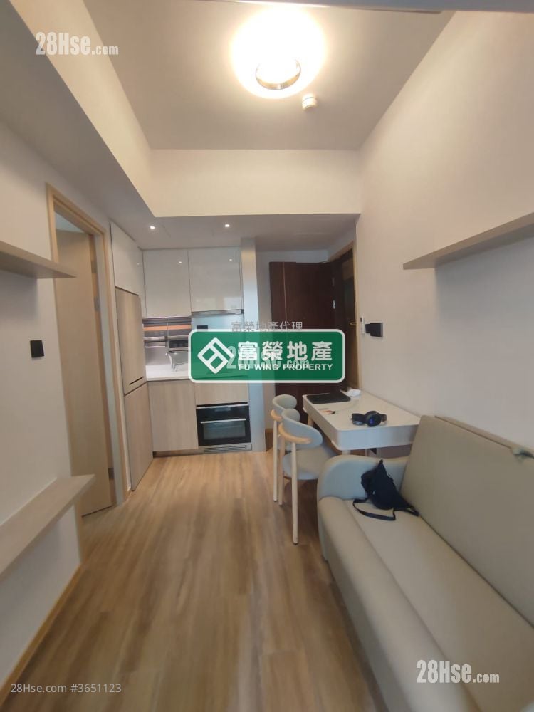 Bright Moon Rental 1 Bedroom , 1 Bathroom 283 ft²