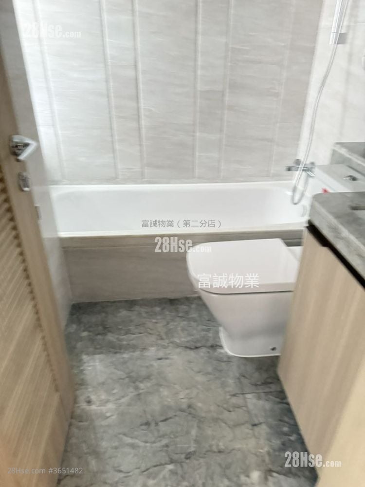 亲海駅 售盘 3 房 , 3 浴室 718 平方尺