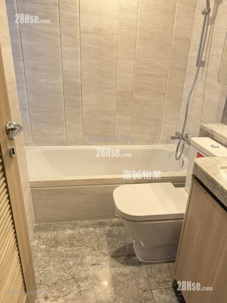 亲海駅 售盘 3 房 , 3 浴室 718 平方尺