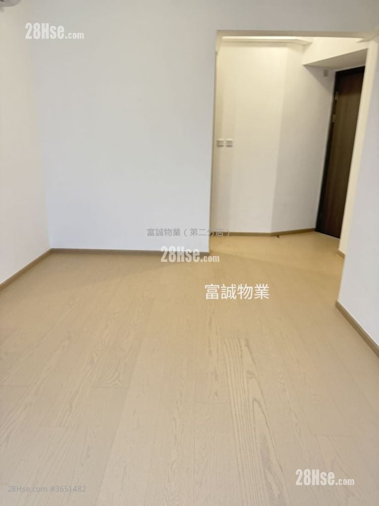 亲海駅 售盘 3 房 , 3 浴室 718 平方尺