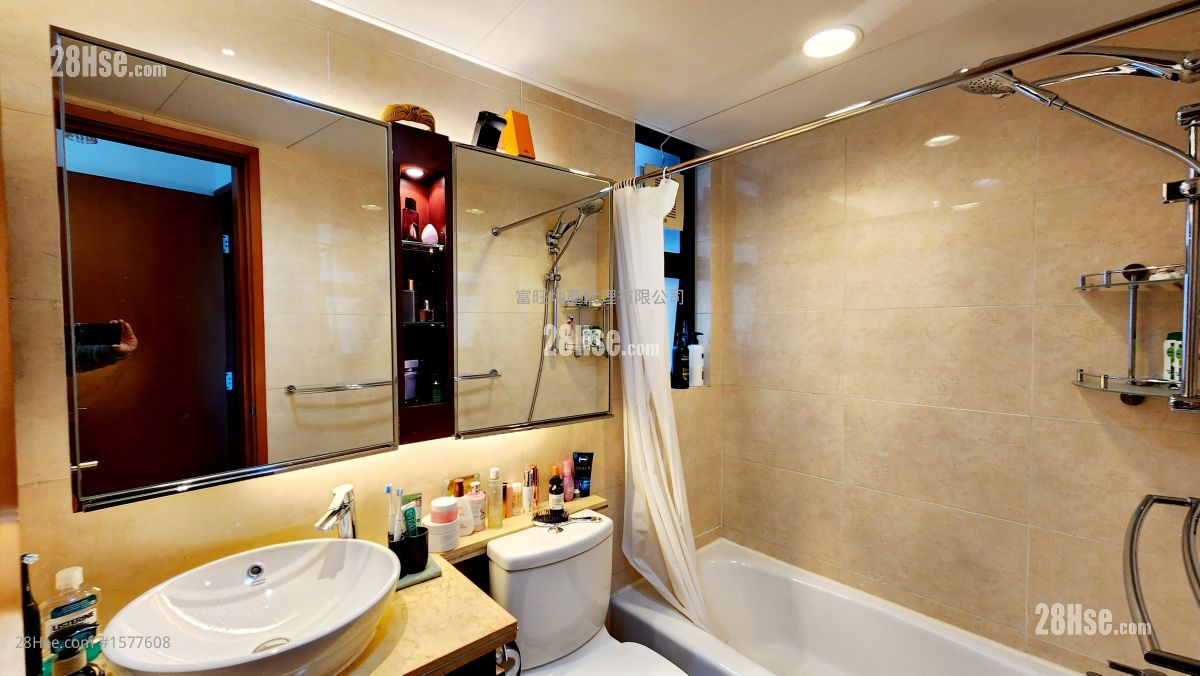 珀丽湾 售盘 4 房 , 2 浴室 837 平方尺