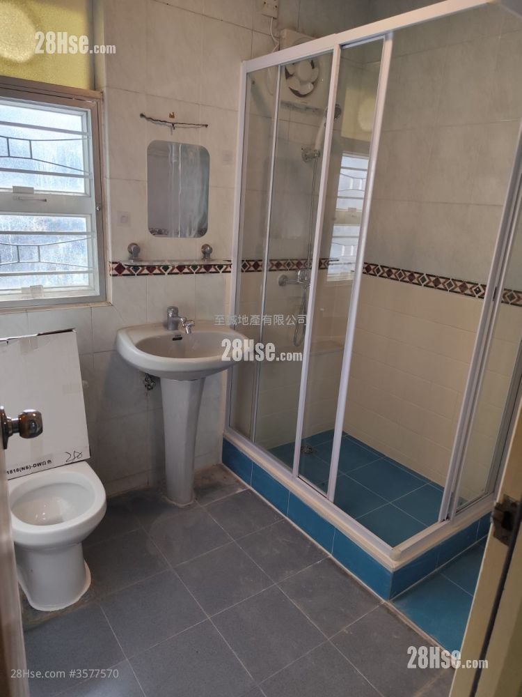 浴室: 村屋 租盤 3 房 , 1 浴室