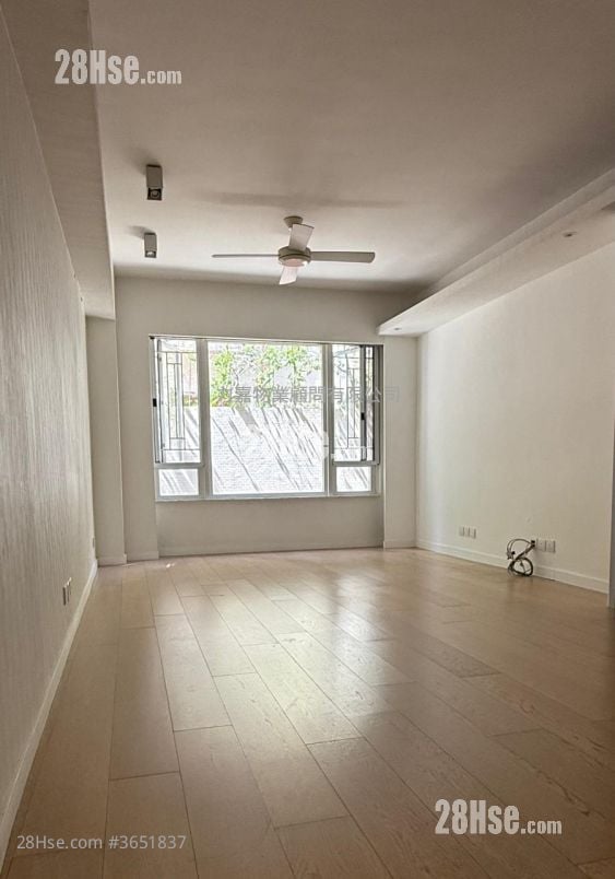 康福台8号 售盘 3 房 , 2 浴室 836 平方尺