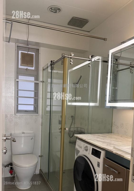 康福台8号 售盘 3 房 , 2 浴室 836 平方尺