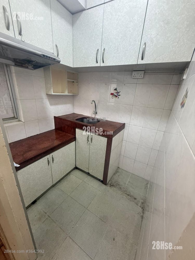 Po Teck Mansion Sell 2 Bedrooms , 1 Bathroom 367 ft²