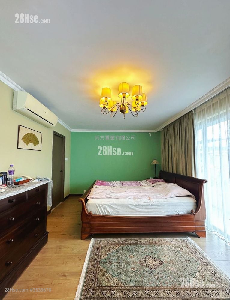 Village Sell 5+ Bedrooms , 5+ Bathrooms 2,100 ft²